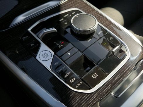 New 2026 BMW X7 xDrive40i w/ M Sport Package image 12