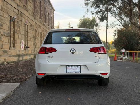 Used 2016 Volkswagen Golf S image 5