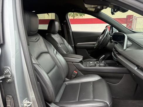 Used 2024 Cadillac XT4 Premium Luxury FWD image 27