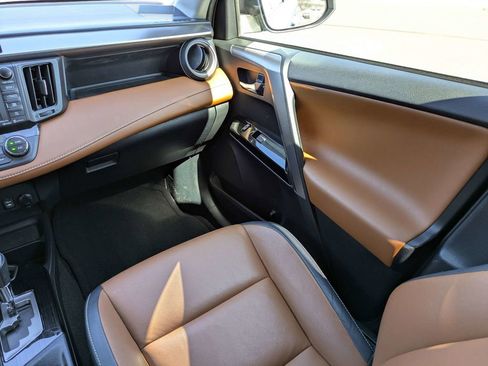 Used 2017 Toyota RAV4 Limited image 20