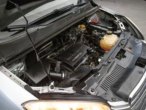 Used 2015 Chevrolet Trax LT w/ LT Sun and Sound Package image 27