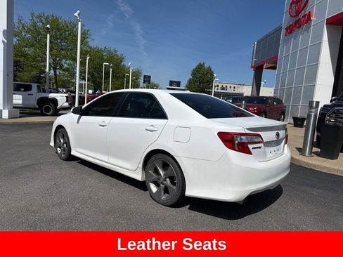 Used 2014 Toyota Camry SE w/ Leather Package FWD image 5