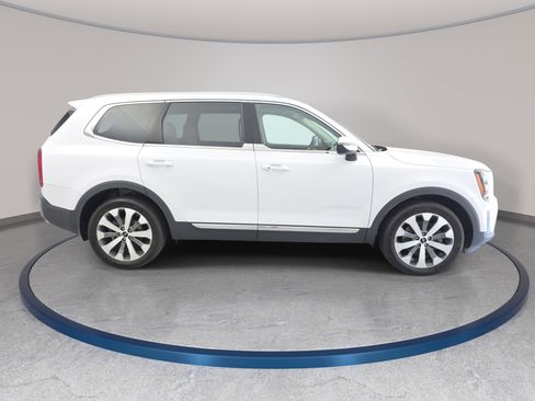 Used 2022 Kia Telluride EX w/ EX Premium Package AWD/4WD image 4