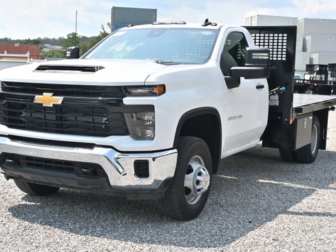 New 2025 Chevrolet Silverado 3500 W/T w/ WT Convenience Package AWD/4WD image 5