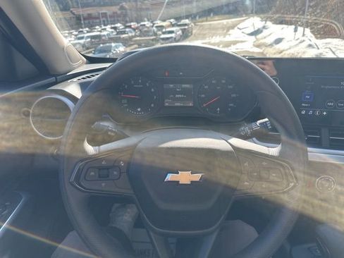 Used 2024 Chevrolet Trax LS w/ LS Convenience Package image 14