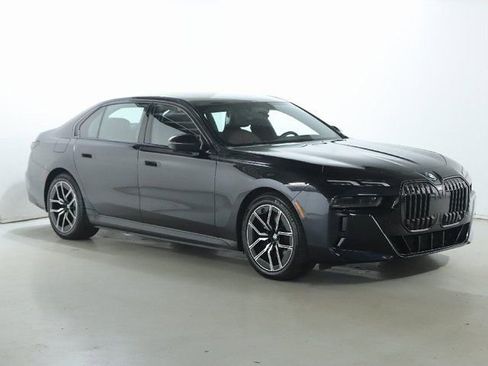 Certified 2023 BMW i7 xDrive60 image 10