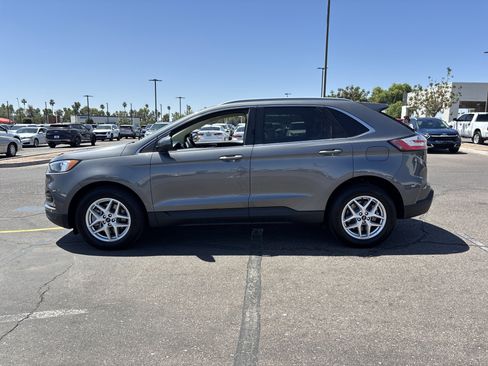 Used 2022 Ford Edge SEL w/ Convenience Package AWD/4WD image 3