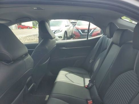 Used 2023 Toyota Camry SE AWD/4WD image 9