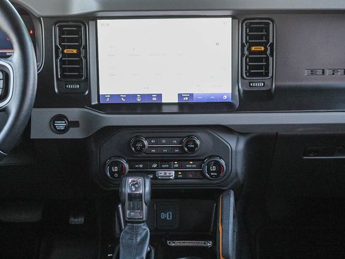 Certified 2023 Ford Bronco Badlands w/ Sasquatch Package AWD/4WD image 14