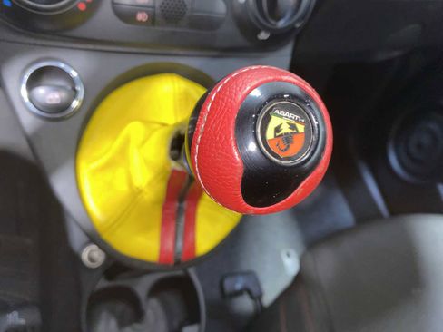 Used 2012 FIAT 500 Abarth FWD image 17