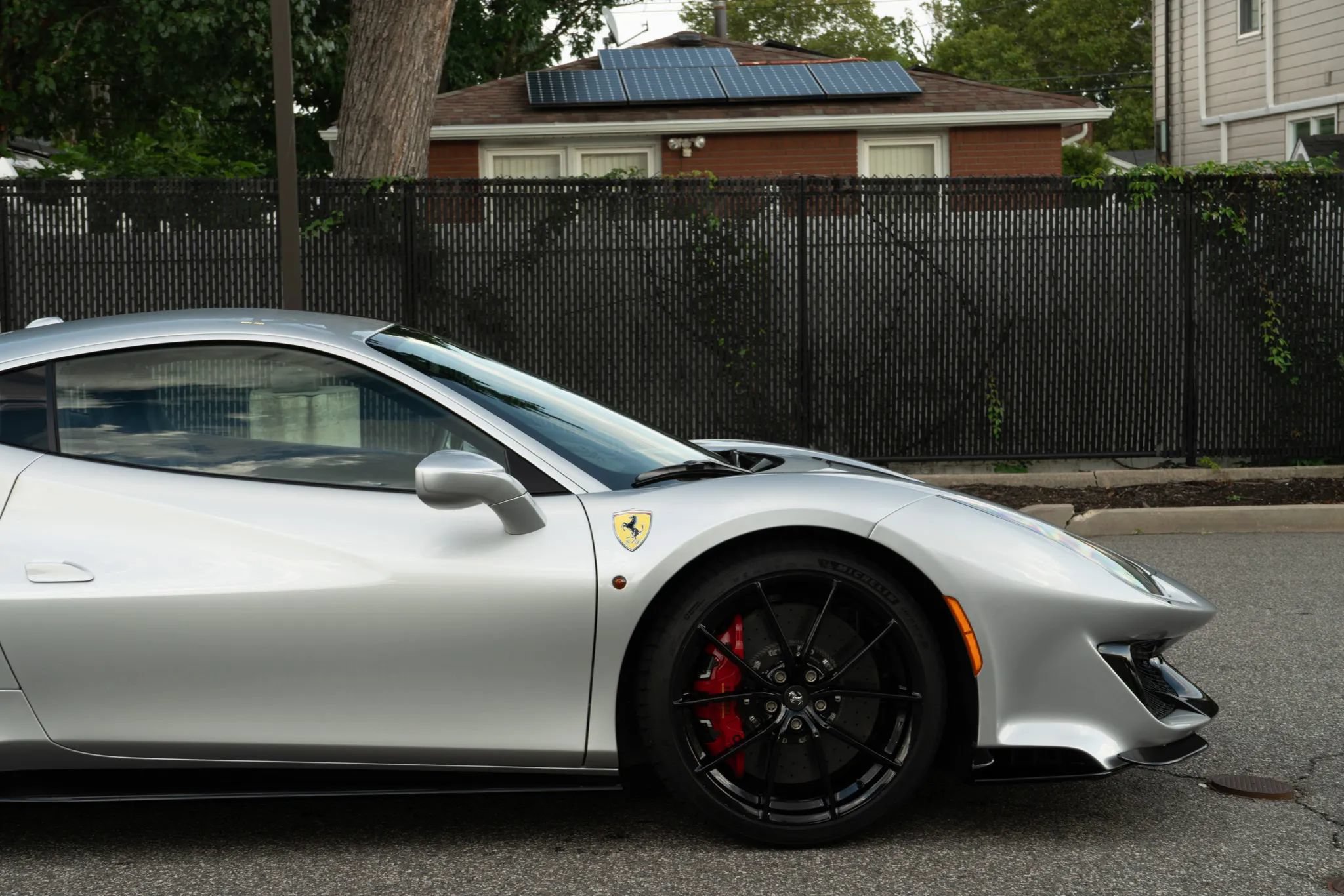 Used 2019 Ferrari 488 Pista Coupe RWD image 42