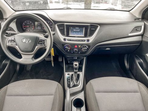 Used 2021 Hyundai Accent SE image 11