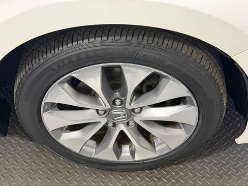 Used 2013 Honda Accord EX-L image 17