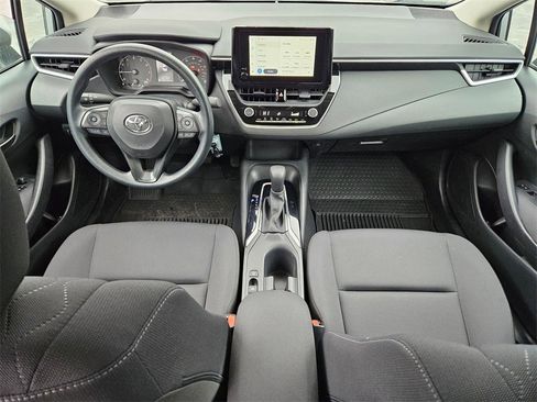 Used 2024 Toyota Corolla LE image 19