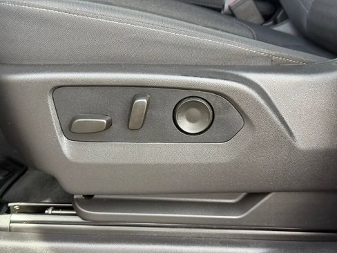 Certified 2025 Chevrolet Silverado 1500 Custom RWD image 12