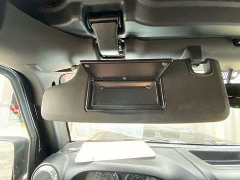 Used 2018 Jeep Wrangler Unlimited Sport AWD/4WD image 53