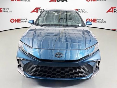 Used 2026 Toyota Camry SE w/ Convenience Package FWD image 2
