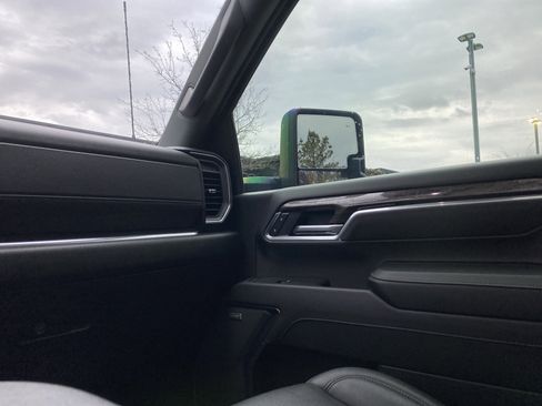 Used 2025 Chevrolet Silverado 2500 LTZ w/ Trail Boss Package image 19