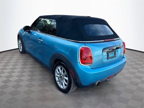 Used 2018 MINI Cooper Convertible image 8