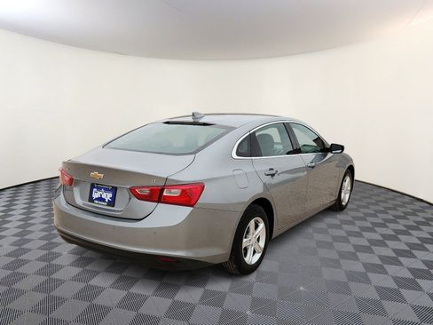 Used 2025 Chevrolet Malibu LT w/ Sport Edition FWD image 4