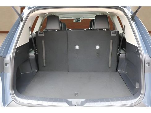 Used 2025 Toyota Grand Highlander XLE image 16