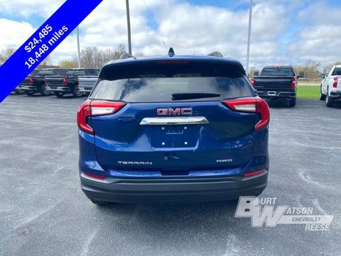Used 2023 GMC Terrain SLE w/ Driver Convenience Package AWD/4WD image 7