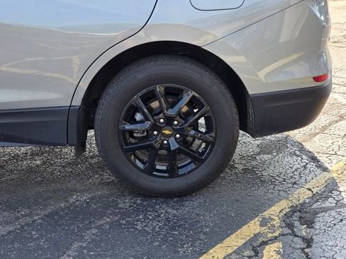 Used 2023 Chevrolet Equinox LT image 14