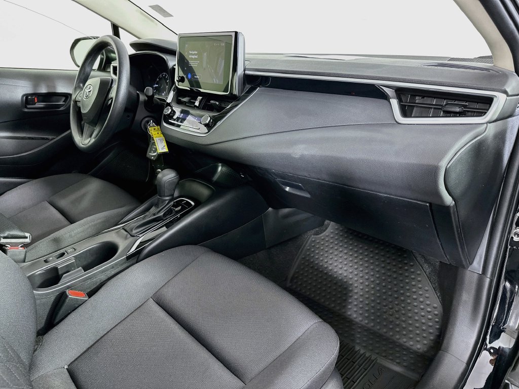 Used 2023 Toyota Corolla LE FWD image 28