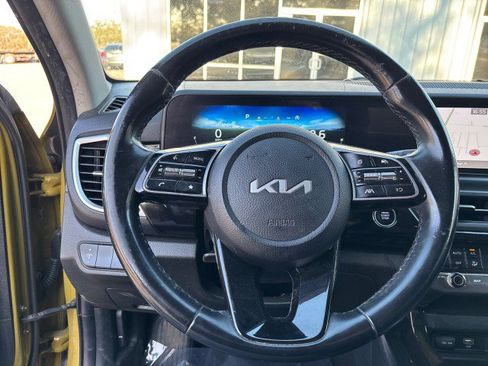 Used 2024 Kia Seltos S image 14