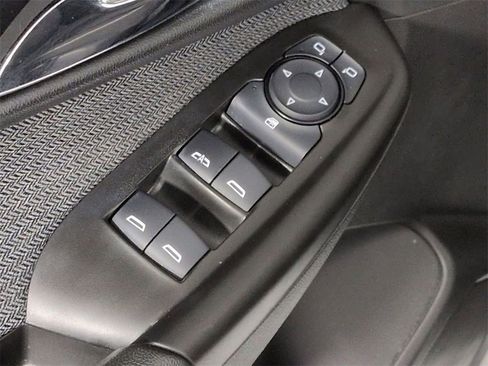 Certified 2024 Chevrolet TrailBlazer LT w/ LT Cold Weather Package image 21