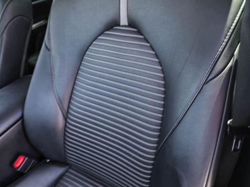 Used 2019 Toyota Camry SE FWD image 24