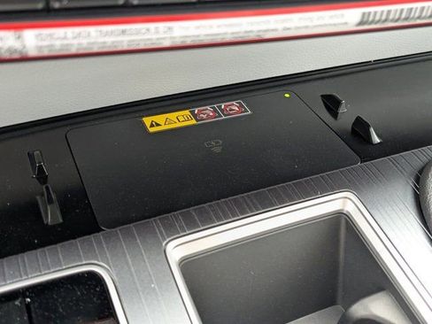 New 2026 Toyota Sienna XLE image 23