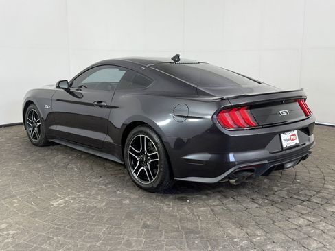 Used 2022 Ford Mustang GT RWD image 5