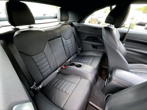Used 2023 BMW M440i Convertible w/ Premium Package image 18