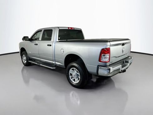 Used 2022 RAM 2500 Tradesman w/ Chrome Appearance Group AWD/4WD image 5