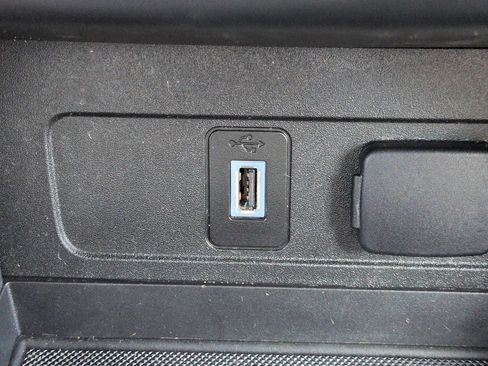Used 2019 Ford Escape SE FWD image 22