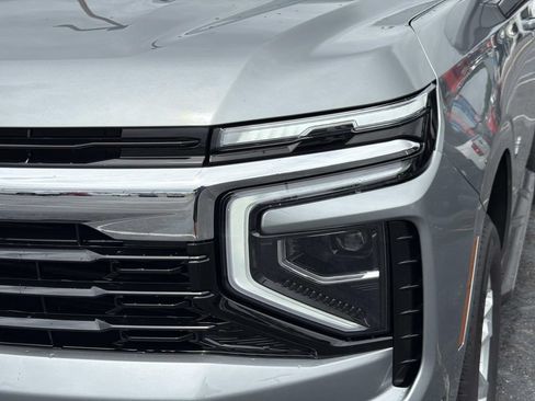 Used 2026 Chevrolet Tahoe LS AWD/4WD image 9