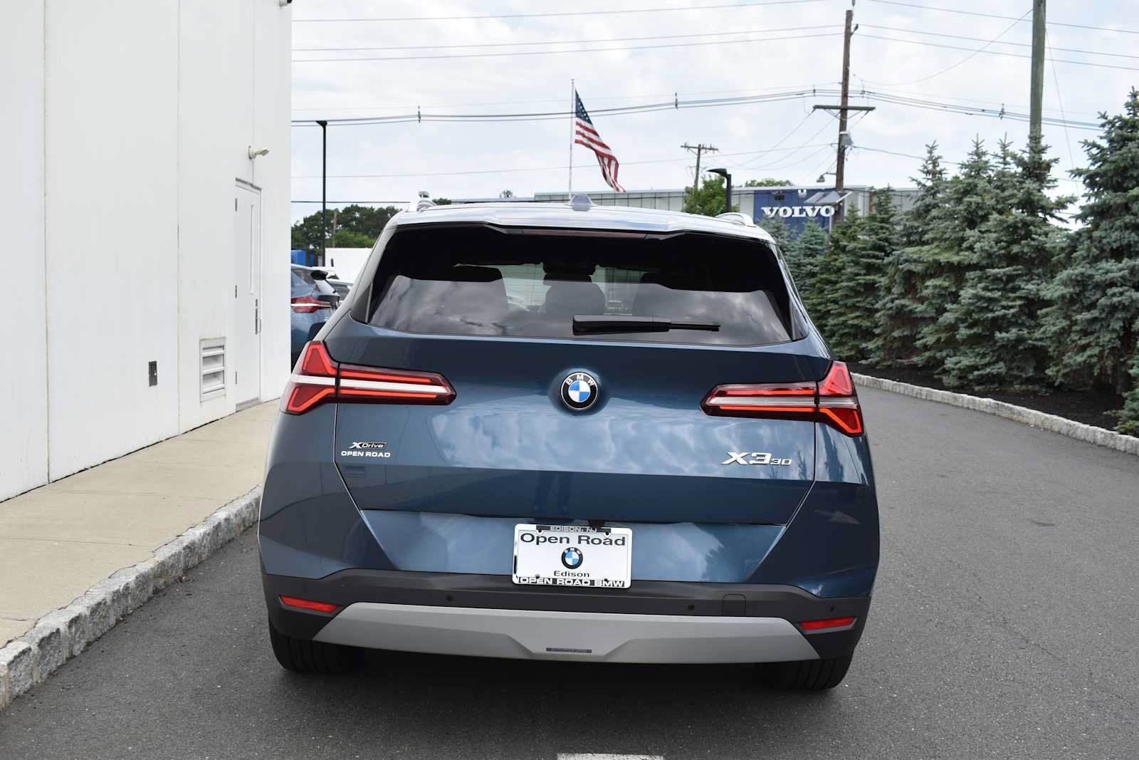Used 2026 BMW X3 xDrive30i w/ Premium Package AWD/4WD image 6
