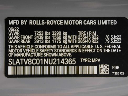 Used 2022 Rolls-Royce Cullinan Black Badge AWD/4WD image 73