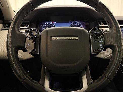 Used 2020 Land Rover Range Rover Velar S image 17