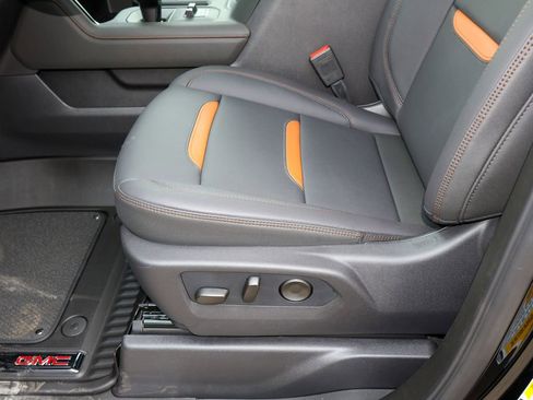 New 2026 GMC Sierra 1500 AT4 AWD/4WD image 7