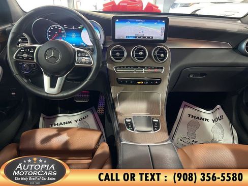 Used 2020 Mercedes-Benz GLC 300 4MATIC Coupe image 27