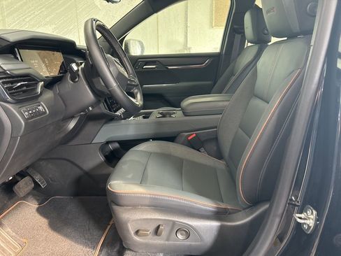 Used 2024 GMC Acadia AT4 w/ Super Cruise Package AWD/4WD image 18