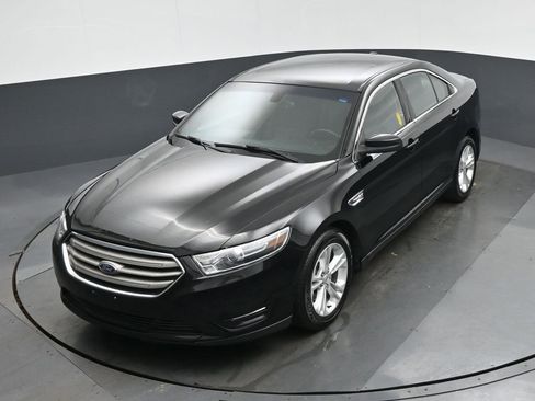 Used 2018 Ford Taurus SEL image 52