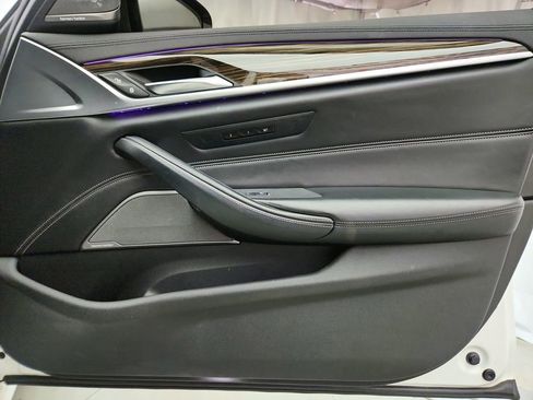 Used 2020 BMW M550i xDrive M550i xDrive w/ Executive Package image 36