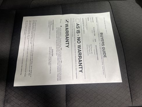 Used 2025 Chevrolet Silverado 1500 LT image 26