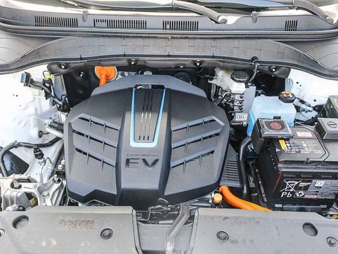 Certified 2023 Hyundai Kona SE image 28