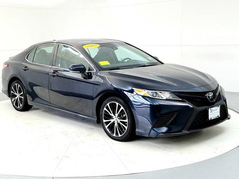 Used 2018 Toyota Camry SE w/ Audio Package FWD image 7
