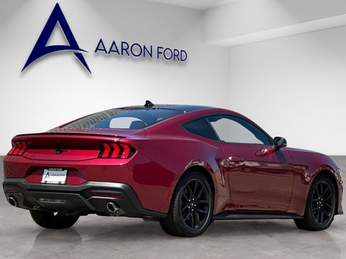 Used 2025 Ford Mustang Premium RWD image 6