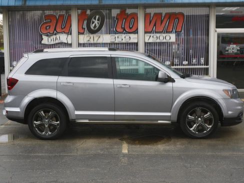 Used 2015 Dodge Journey Crossroad w/ Driver Convenience Group AWD/4WD image 19
